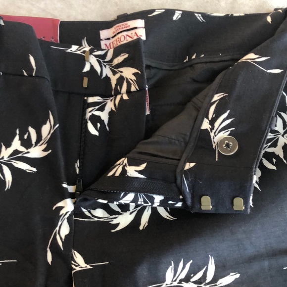 Merona Woman’s Classic Ankle Black White Leaf Print Slim Fit Pants Size 2 - Picture 5 of 15